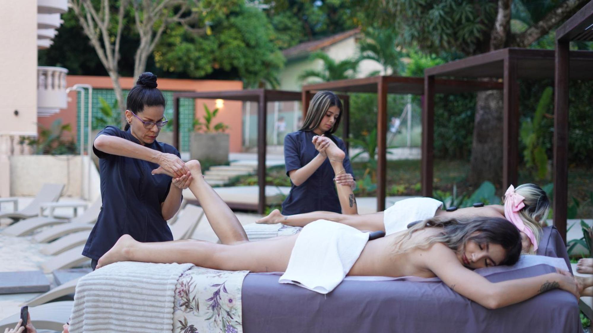 Del Tropico Hotel โซเปตราน ภายนอก รูปภาพ