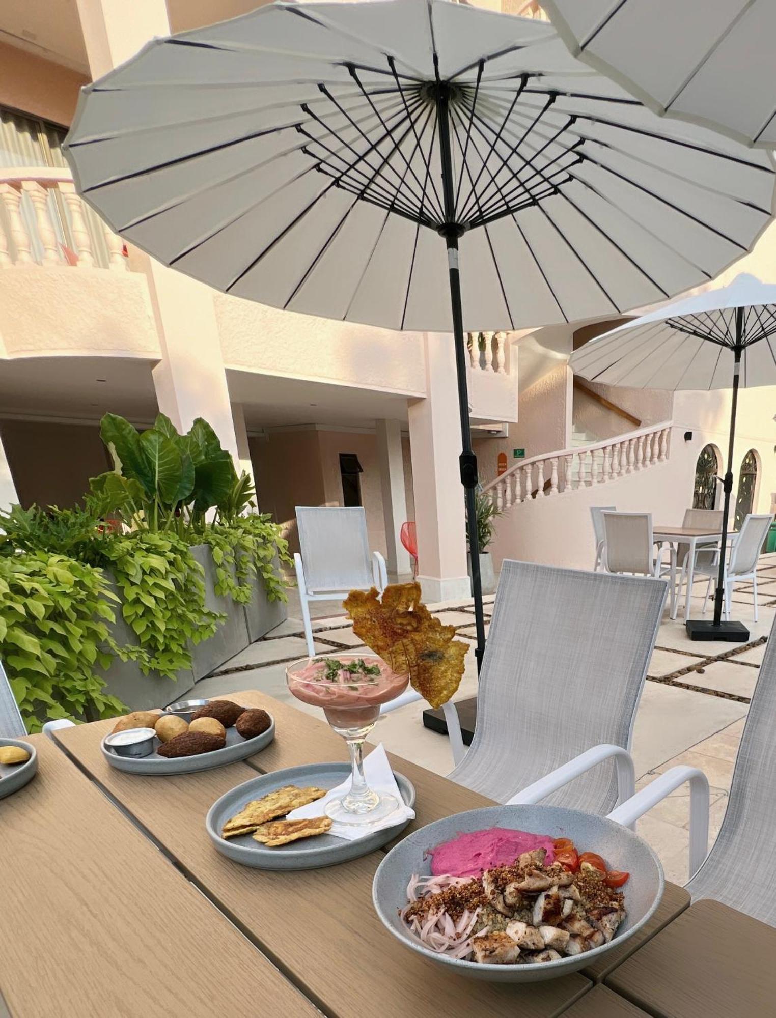 Del Tropico Hotel โซเปตราน ภายนอก รูปภาพ