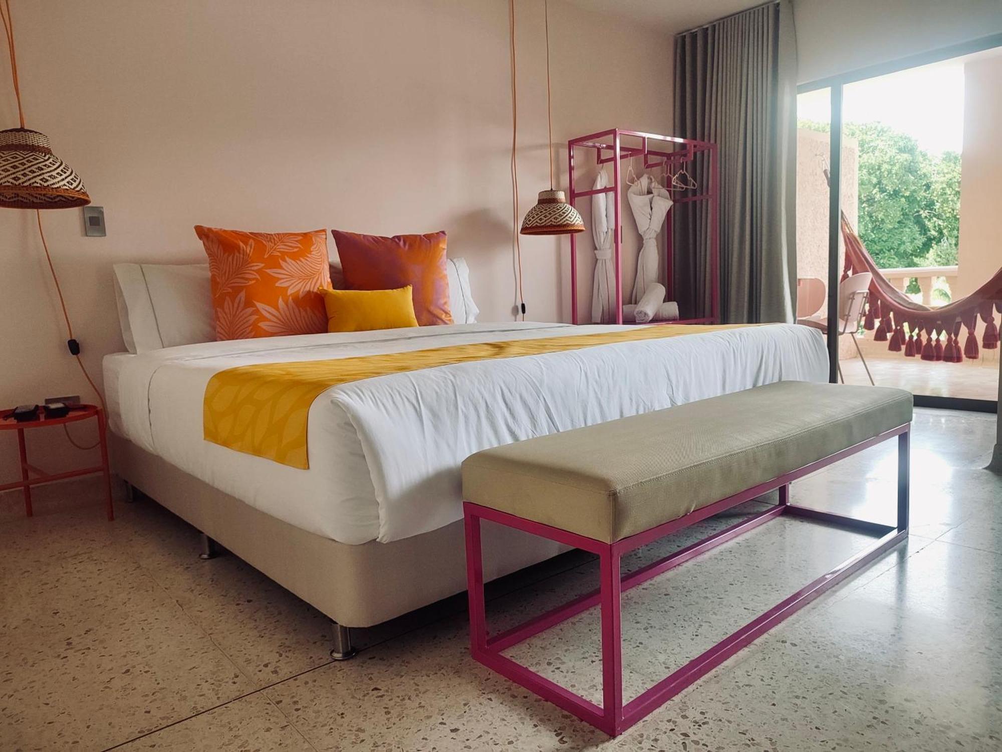 Del Tropico Hotel โซเปตราน ภายนอก รูปภาพ