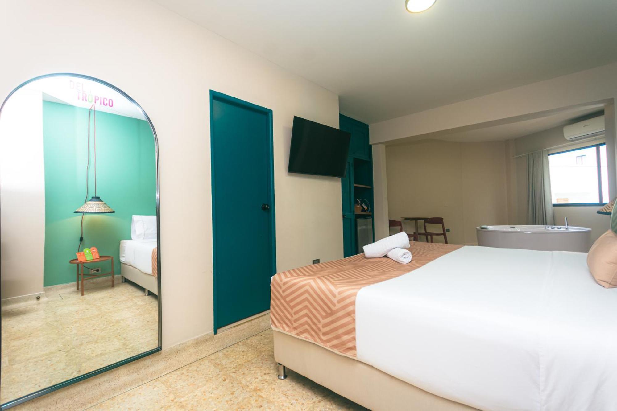 Del Tropico Hotel โซเปตราน ภายนอก รูปภาพ