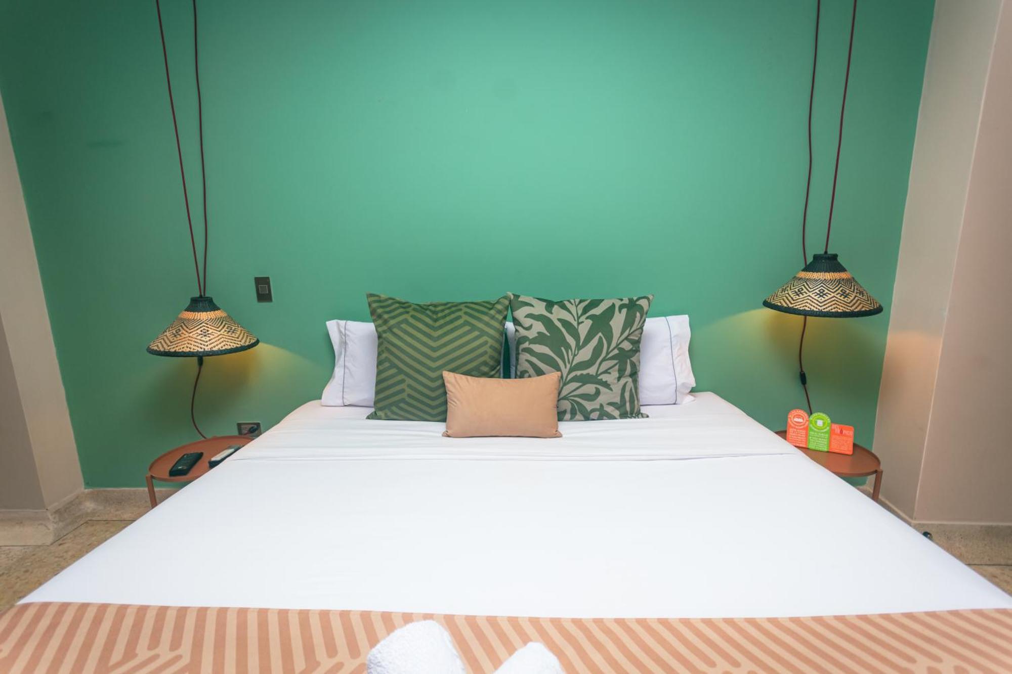 Del Tropico Hotel โซเปตราน ภายนอก รูปภาพ