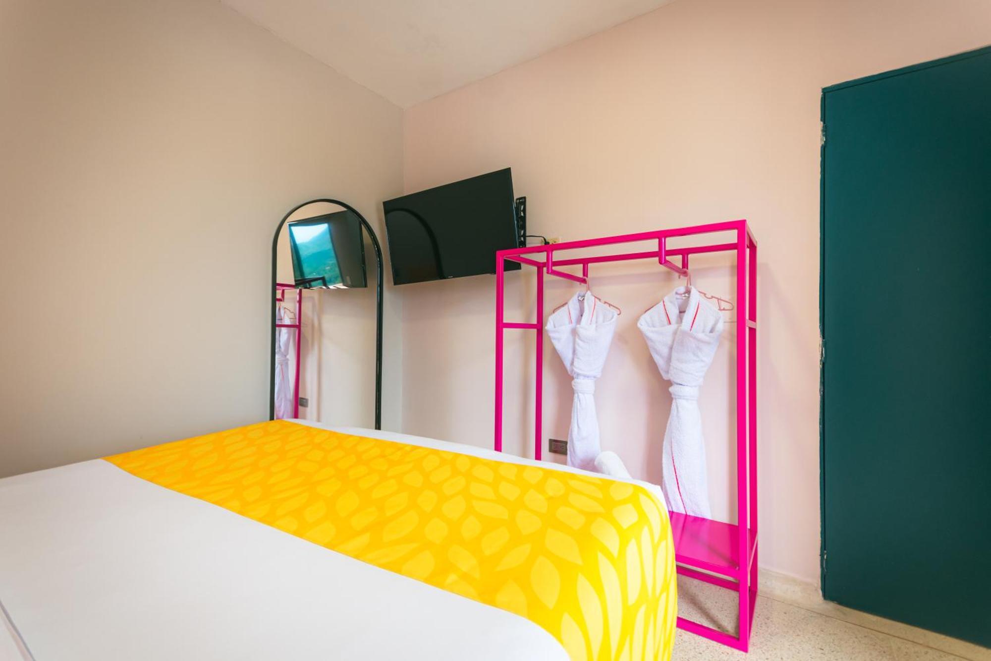 Del Tropico Hotel โซเปตราน ห้อง รูปภาพ